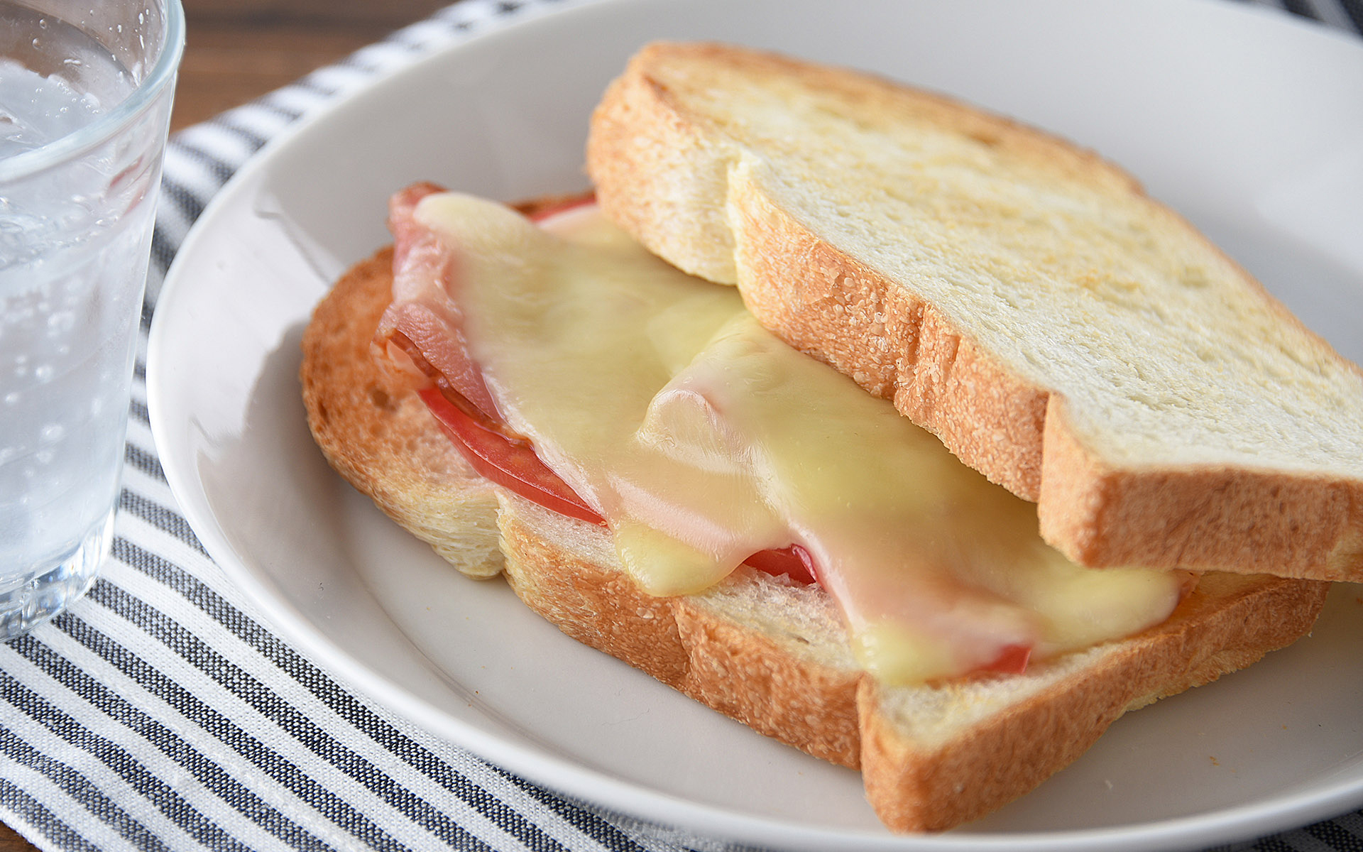 イギリスパンのホットサンド サンドイッチ パンを楽しむレシピ アンデルセン